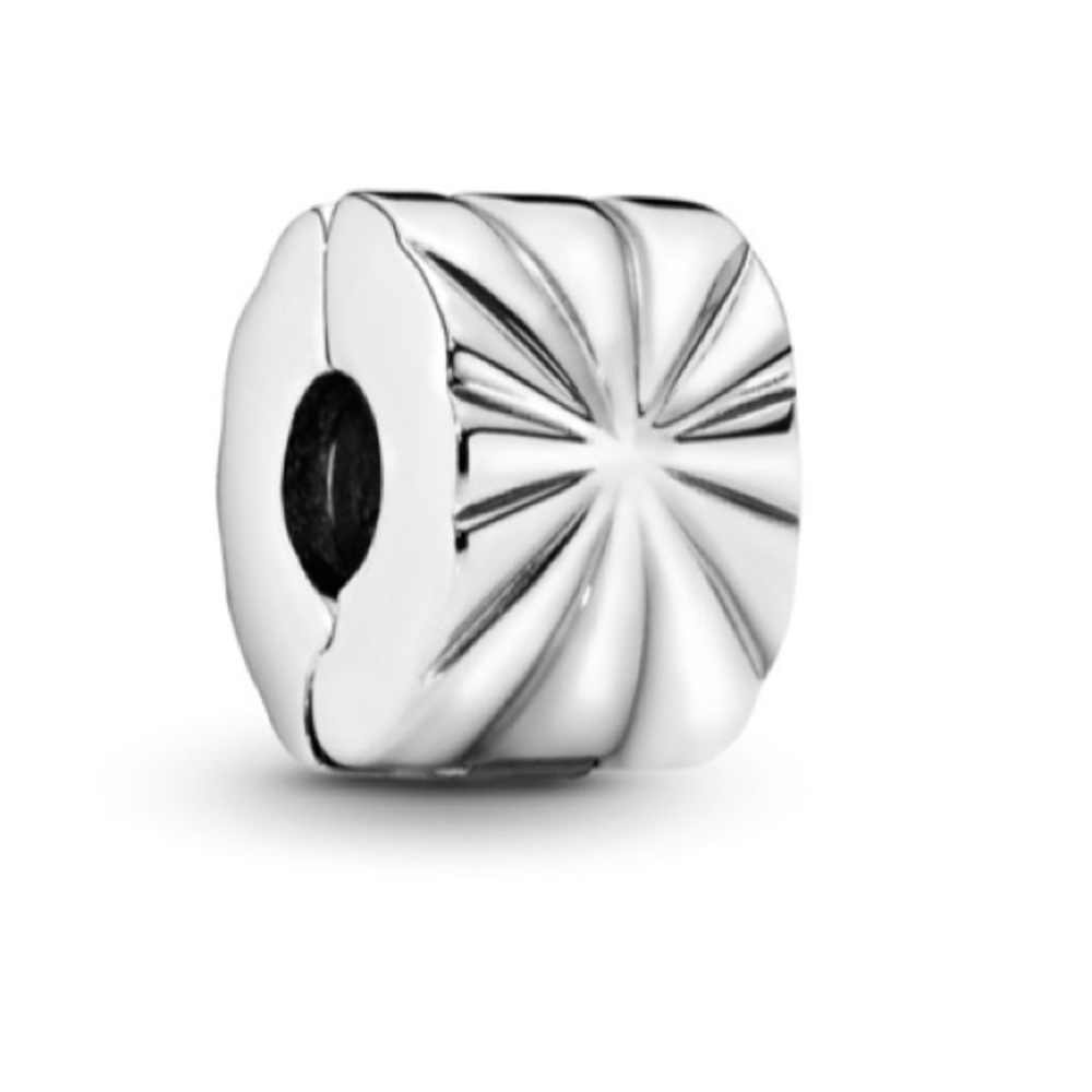 Pandora “Sunburst clip” charm